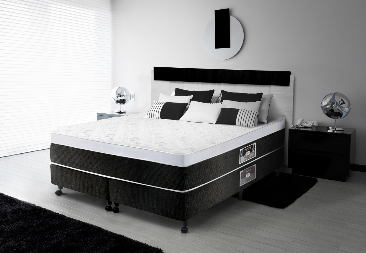 Black White D Pocket Cabeceira Scala Easy Resize com