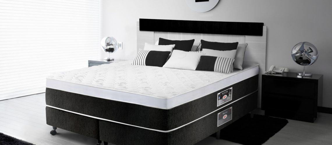 Black White D Pocket Cabeceira Scala Easy Resize com