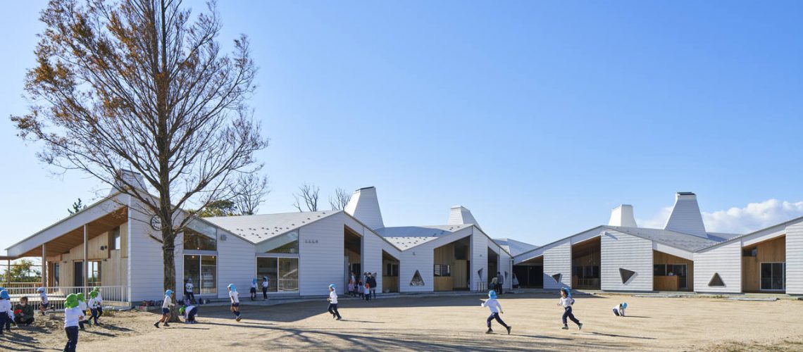 the center for early childhood education and care takeru shoji architects Easy Resize com